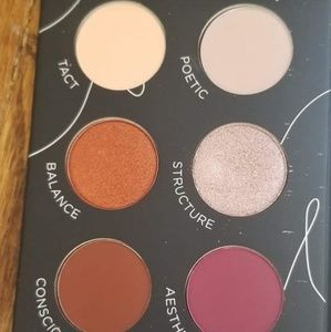 Eyeshadow palette